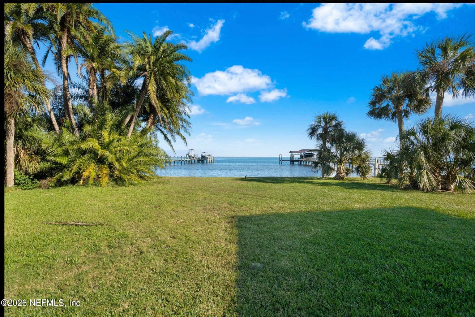 6100 BAHAMA SHORES Drive S, St. Petersburg, FL 33705