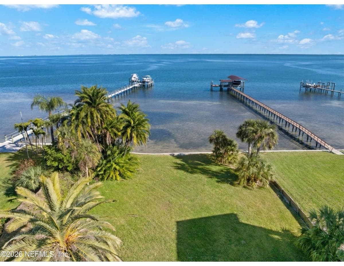 6100 BAHAMA SHORES Drive S, St. Petersburg, FL 33705 3