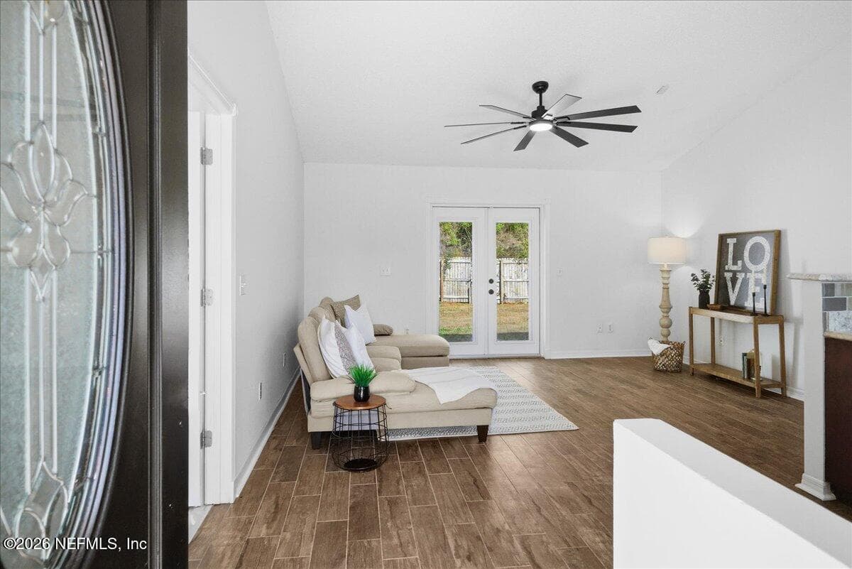 425 3RD Street W, Baldwin, FL 32234 3