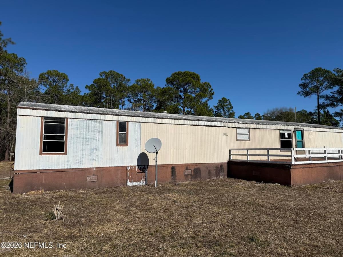 16509 VILLAGE GREEN Drive N, Jacksonville, FL 32234 3