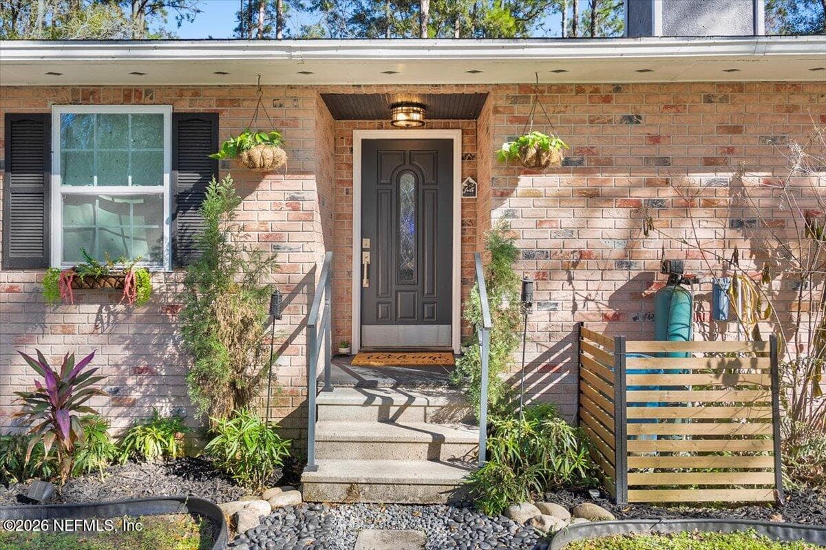1917 BLAIR Road, Jacksonville, FL 32221 2