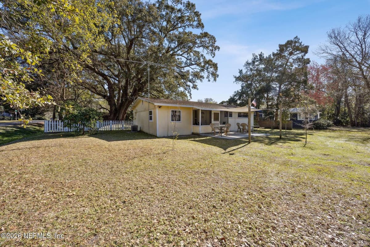 1306 S 4TH Street, Fernandina Beach, FL 32034 2