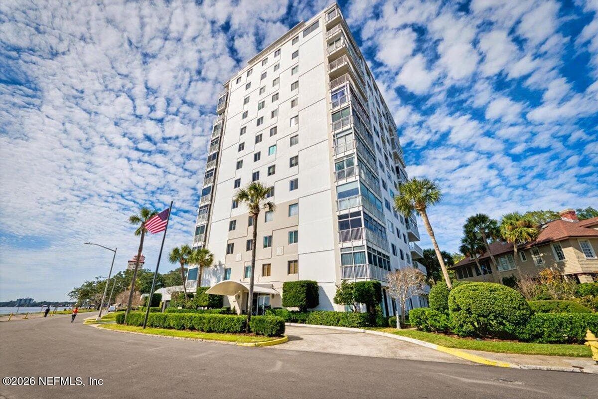 1560 LANCASTER Terrace 103, Jacksonville, FL 32204