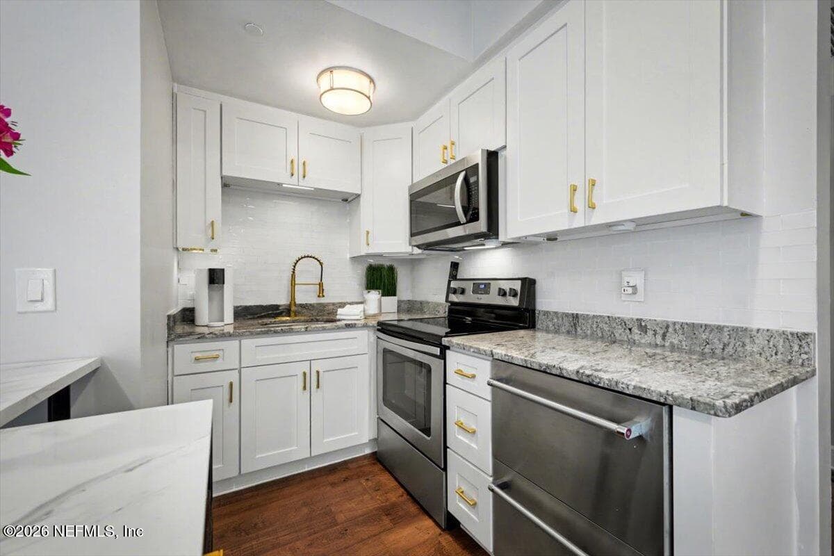 1560 LANCASTER Terrace 103, Jacksonville, FL 32204 2