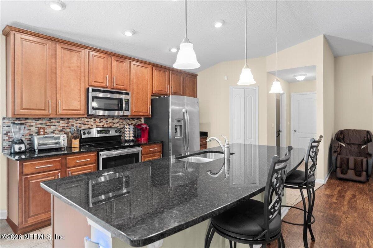 4150 VICTORIA LAKES Drive W, Jacksonville, FL 32226 2