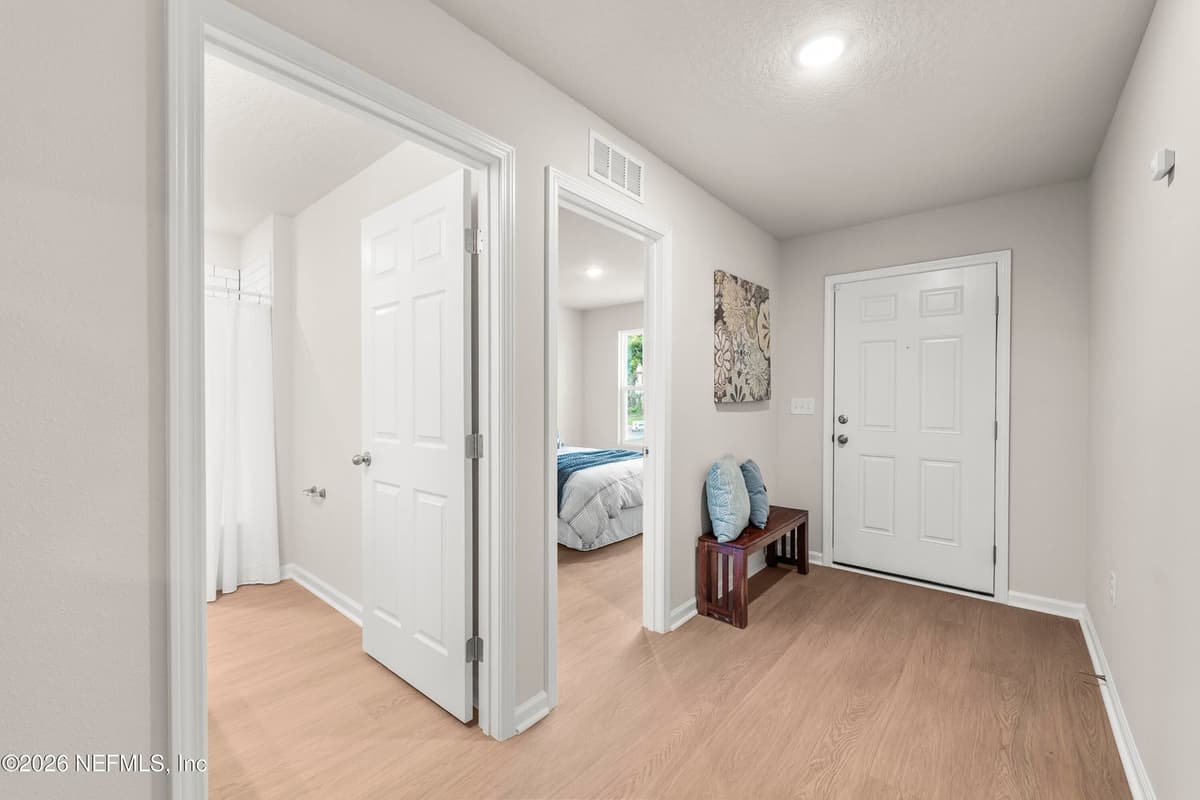 1350 MCCONIHE Street, Jacksonville, FL 32209 3