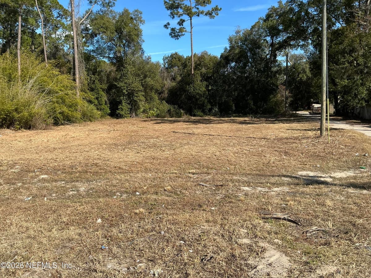 476 N HIGHWAY 17 Highway, Palatka, FL 32177 2