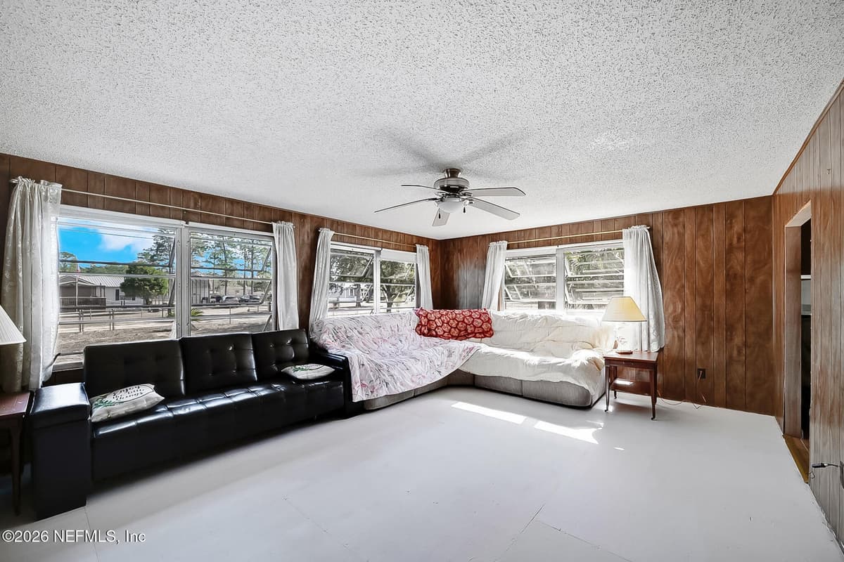 123 MILLER Road, Pomona Park, FL 32181 3