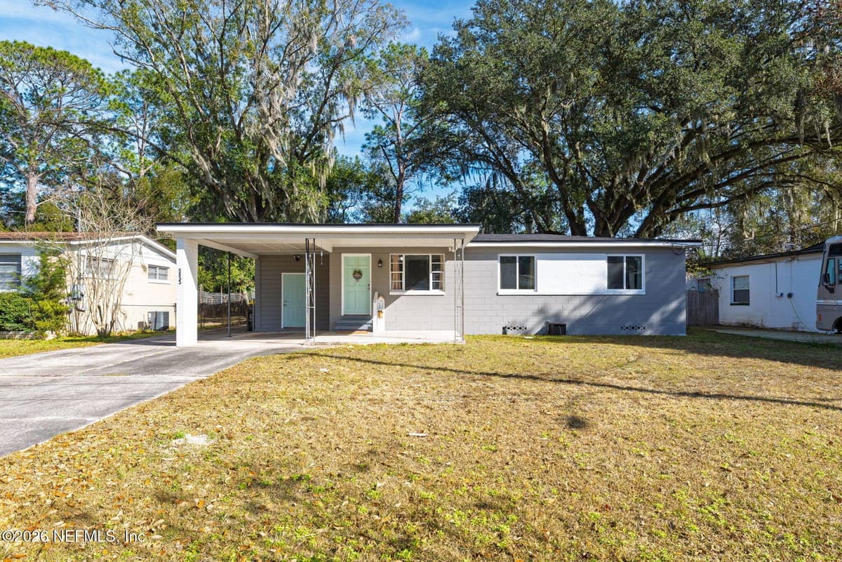 5833 NORDE Drive E, Jacksonville, FL 32244 2
