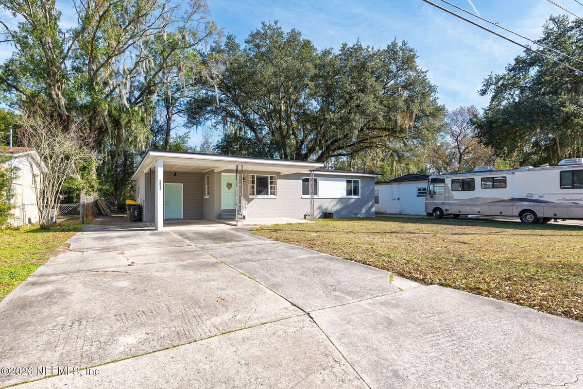 5833 NORDE Drive E, Jacksonville, FL 32244 3