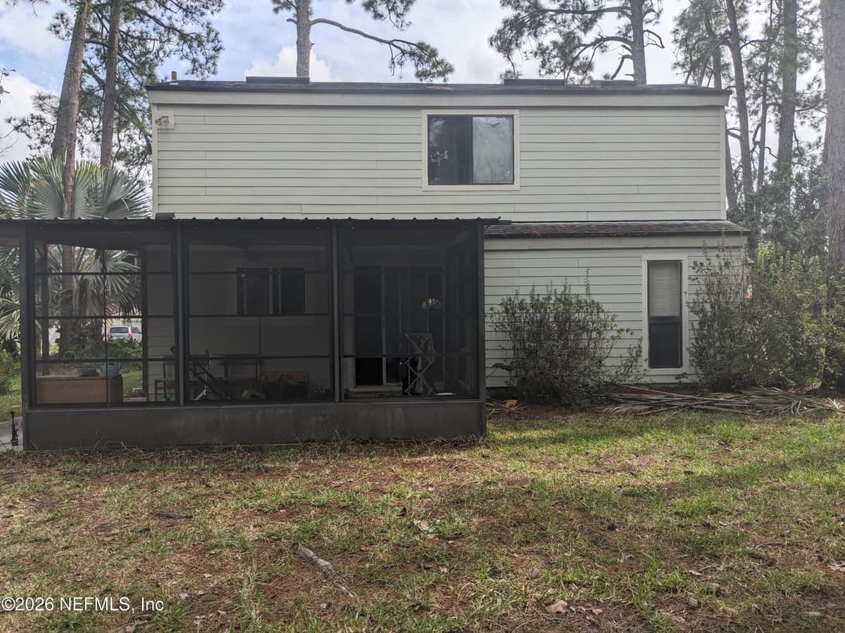 10360 ARROWHEAD Drive, Jacksonville, FL 32257 2