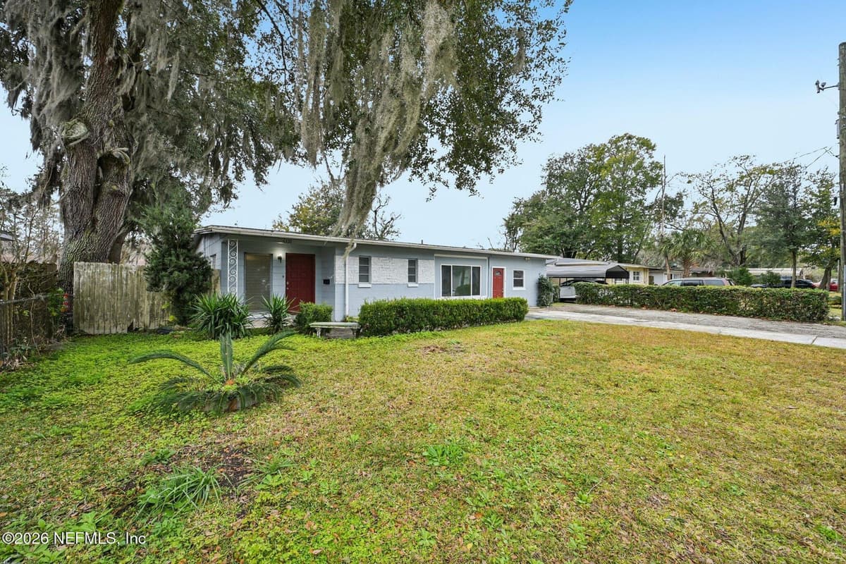 6332 BADNUR Drive, Jacksonville, FL 32210 3