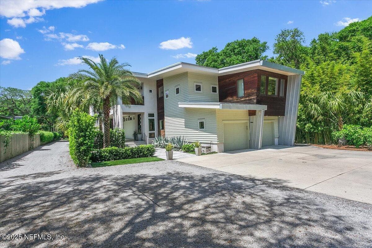 2446 SEMINOLE Road, Atlantic Beach, FL 32233