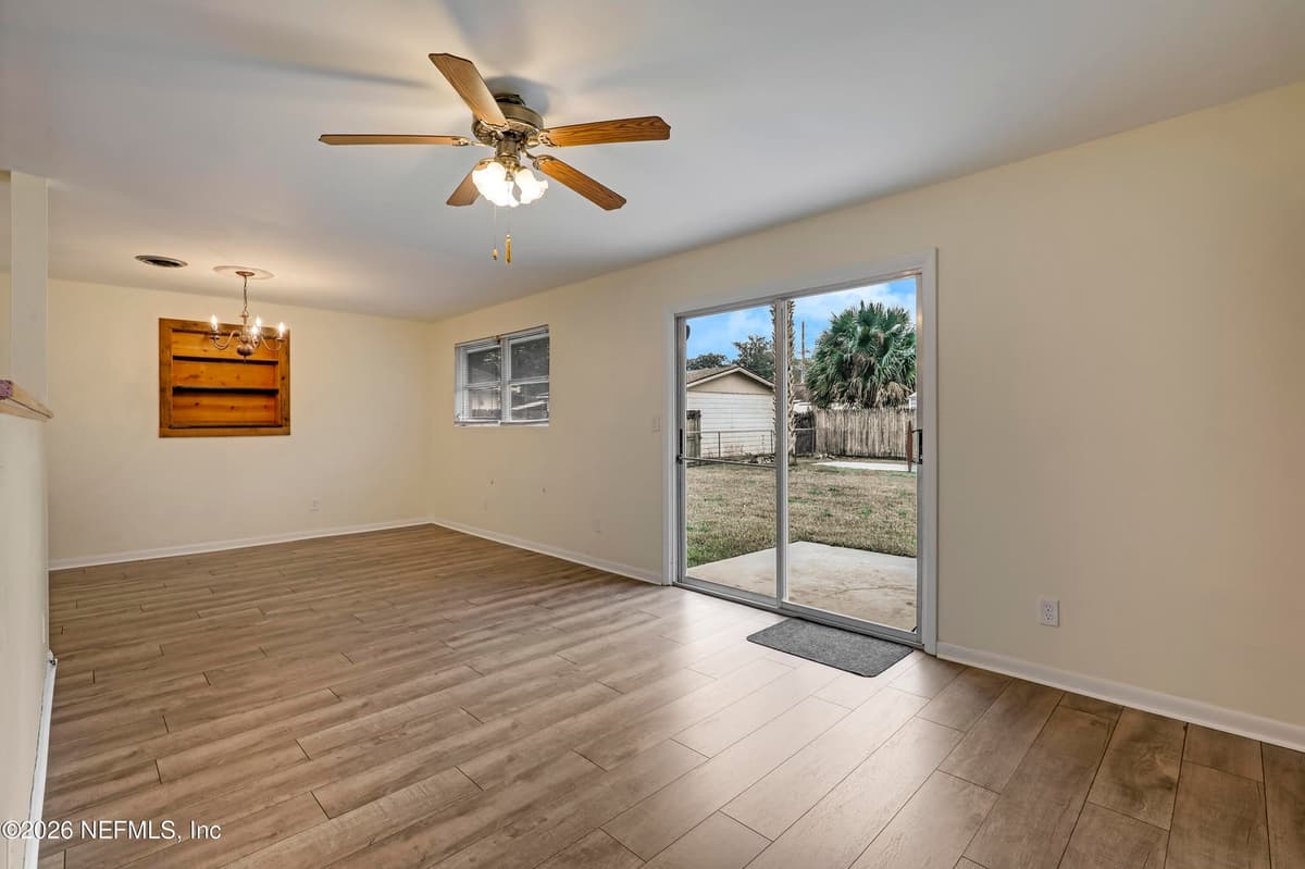 3944 RODBY Drive, Jacksonville, FL 32210 3
