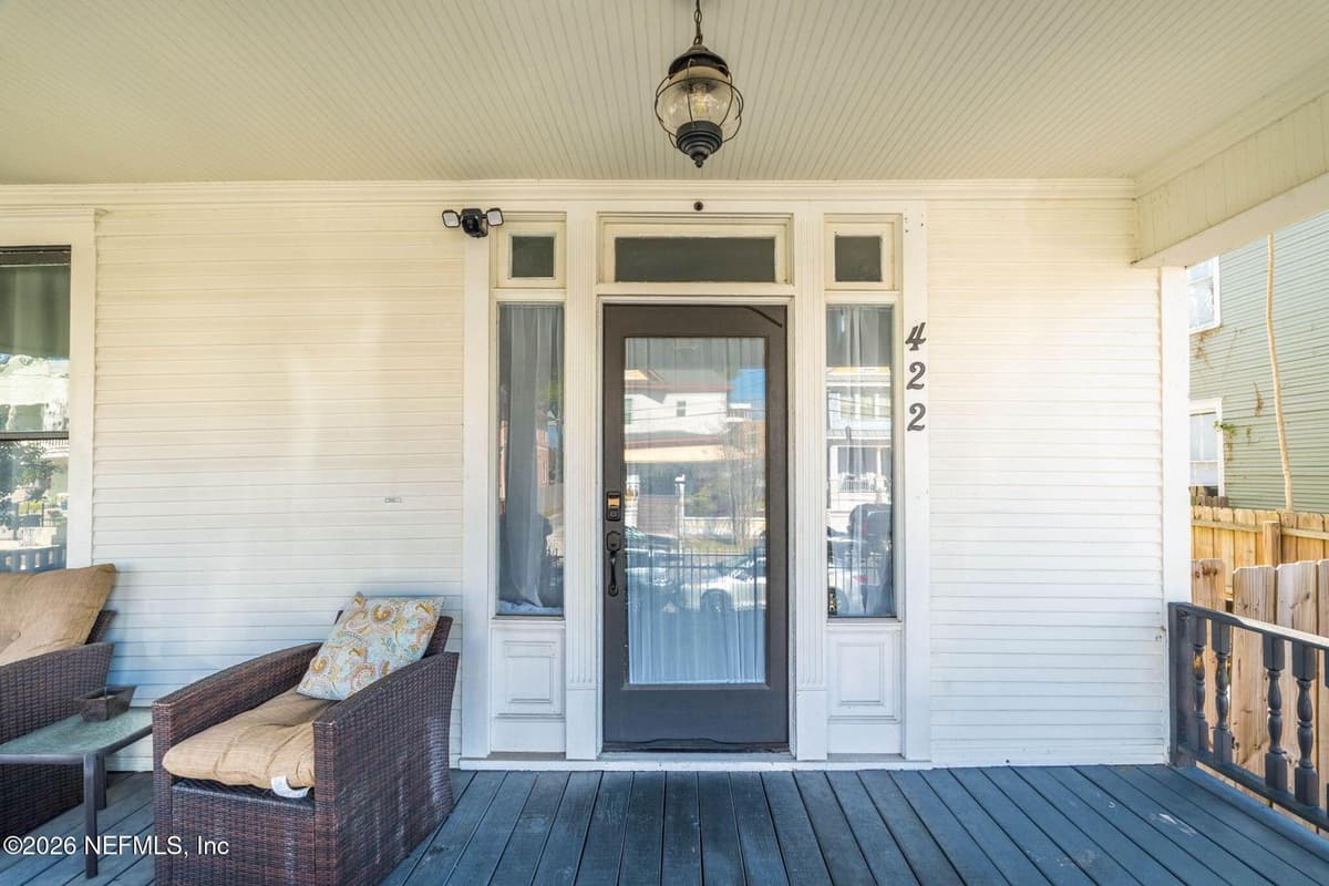 422 7TH Street W, Jacksonville, FL 32206 3