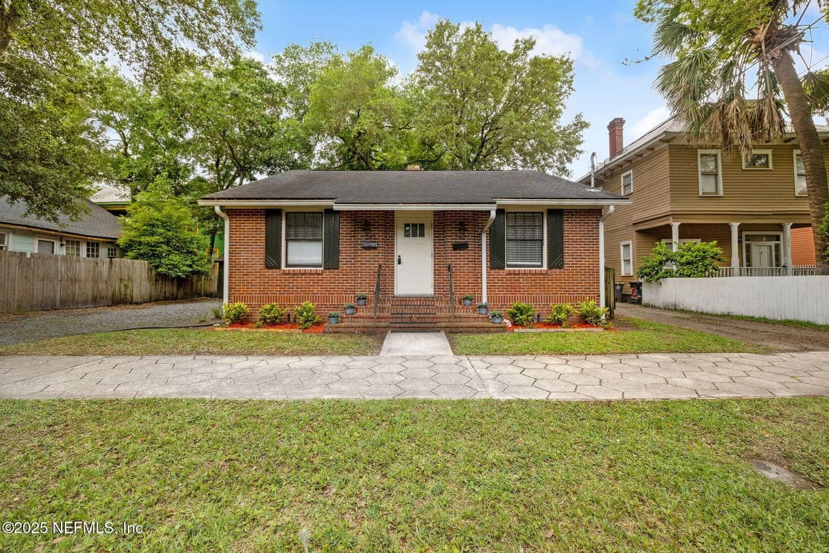 240 E 6TH Street, Jacksonville, FL 32206 3