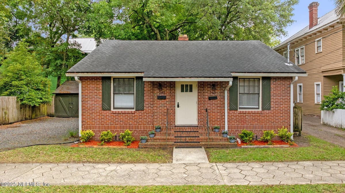 240 E 6TH Street, Jacksonville, FL 32206 3