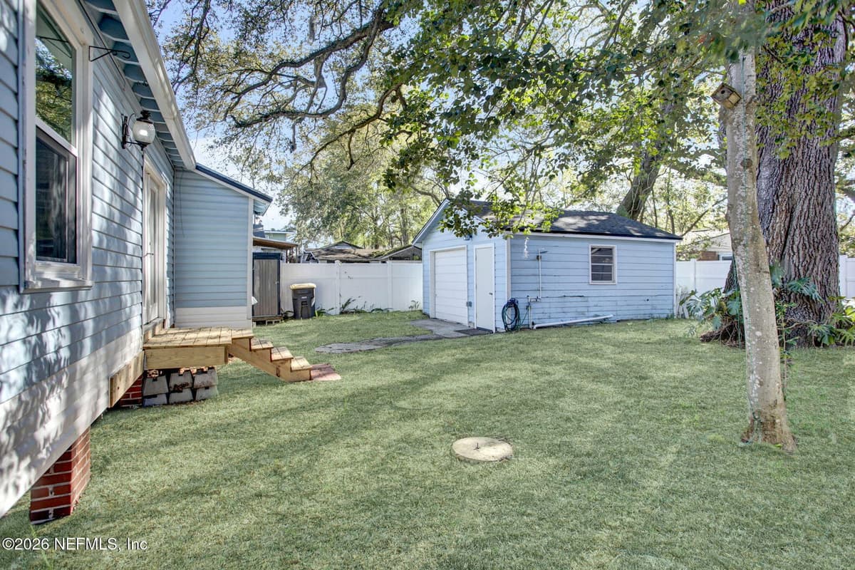 3052 COLLEGE Street, Jacksonville, FL 32205 2