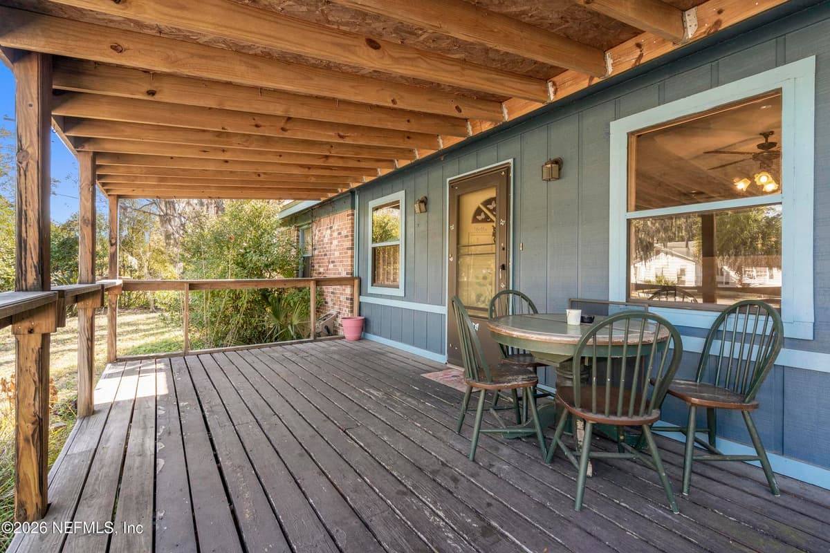101 S OAKRIDGE Avenue, Green Cove Springs, FL 32043 2