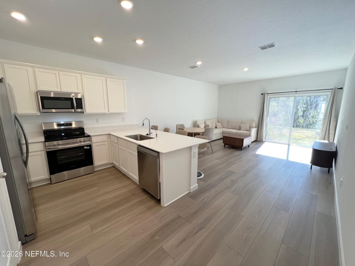 585 HOLLY LAKES Drive, Orange Park, FL 32073 3