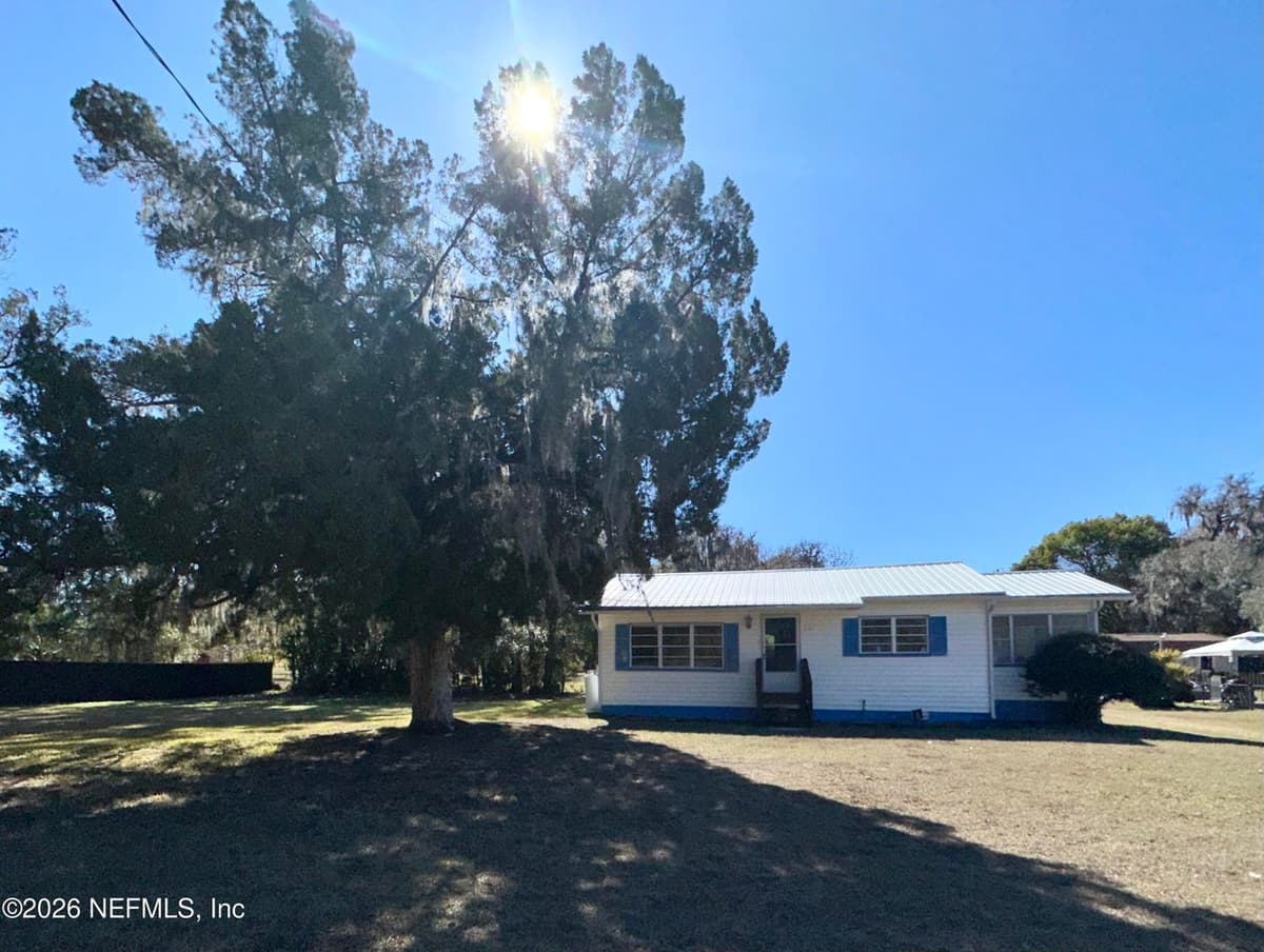 221 PERRY Street, Pomona Park, FL 32181 2