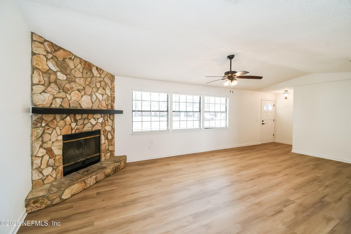 1782 OAK GROVE Drive S, Green Cove Springs, FL 32043 2