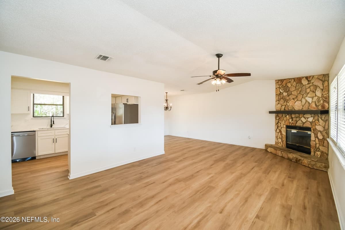 1782 OAK GROVE Drive S, Green Cove Springs, FL 32043 3