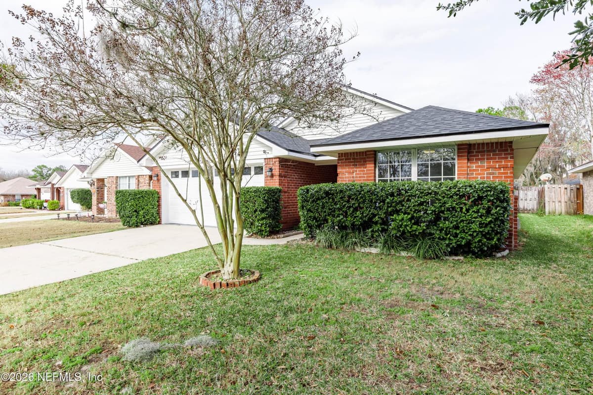 7421 CLIFF COTTAGE Drive, Jacksonville, FL 32244 2