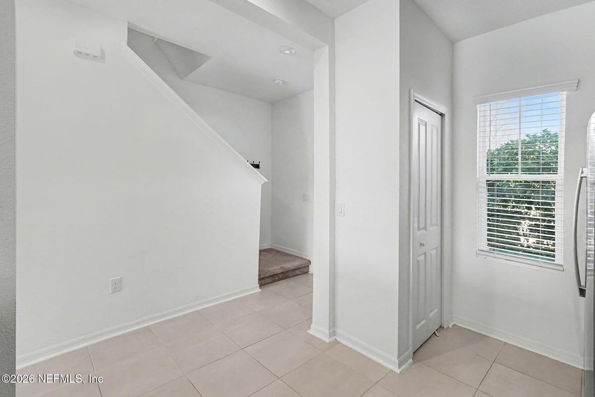 268 ANNIES Place, Jacksonville, FL 32218 2