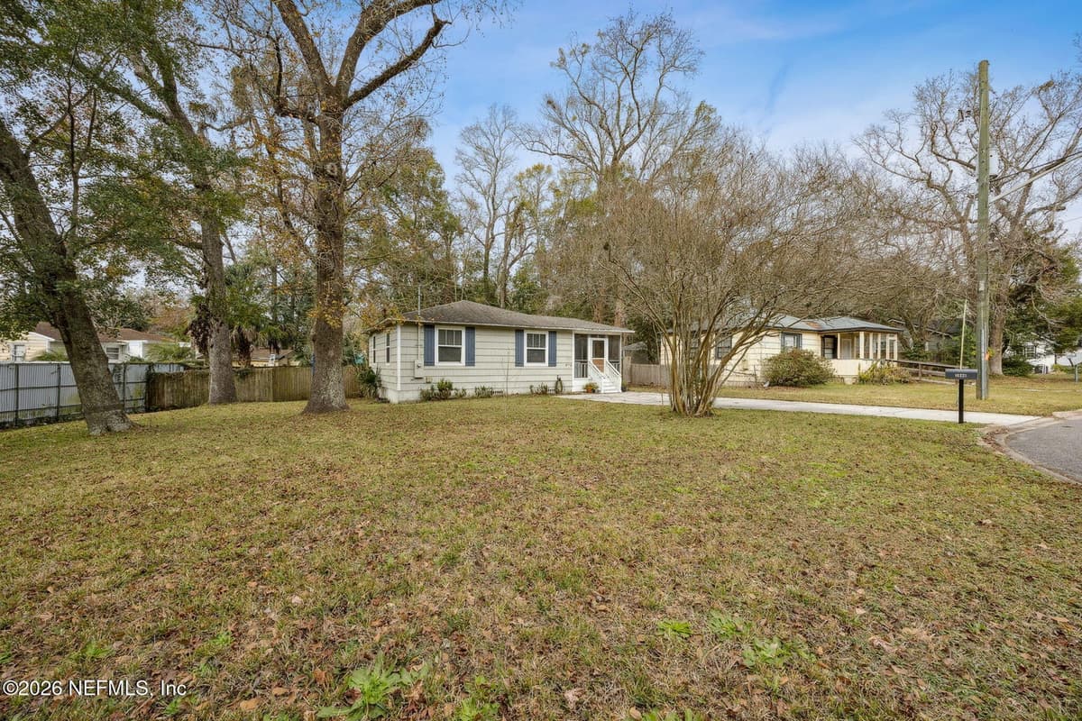 2846 CHEROKEE Circle W, Jacksonville, FL 32205 3