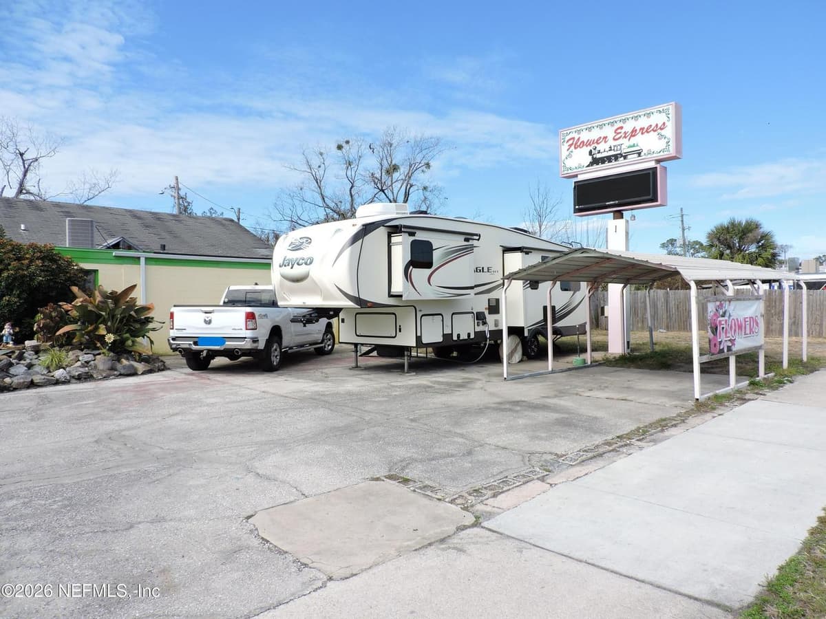 2504 N MAIN Street, Jacksonville, FL 32206 3