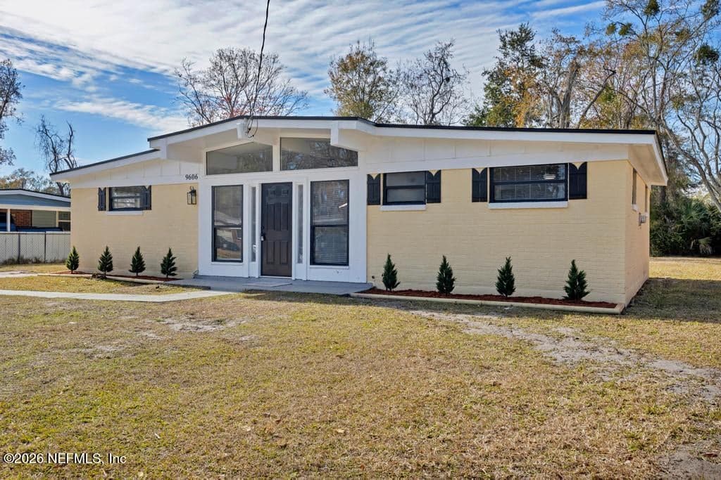 9606 EVESHAM Road, Jacksonville, FL 32208 3