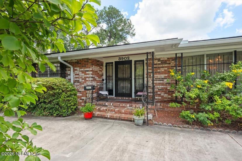 3902 MONCRIEF Road W, Jacksonville, FL 32209