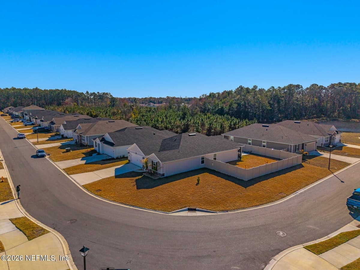 402 RED DAHLIA Lane, Jacksonville, FL 32218 2