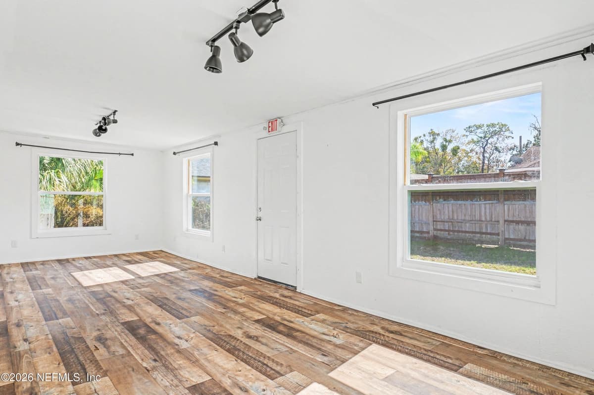 1201 CASSAT Avenue, Jacksonville, FL 32205 2