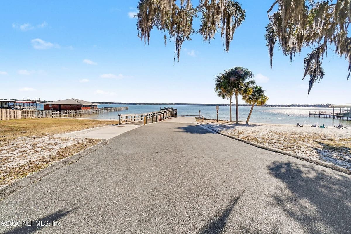 4042 BUENA VISTA Avenue, Starke, FL 32091 3