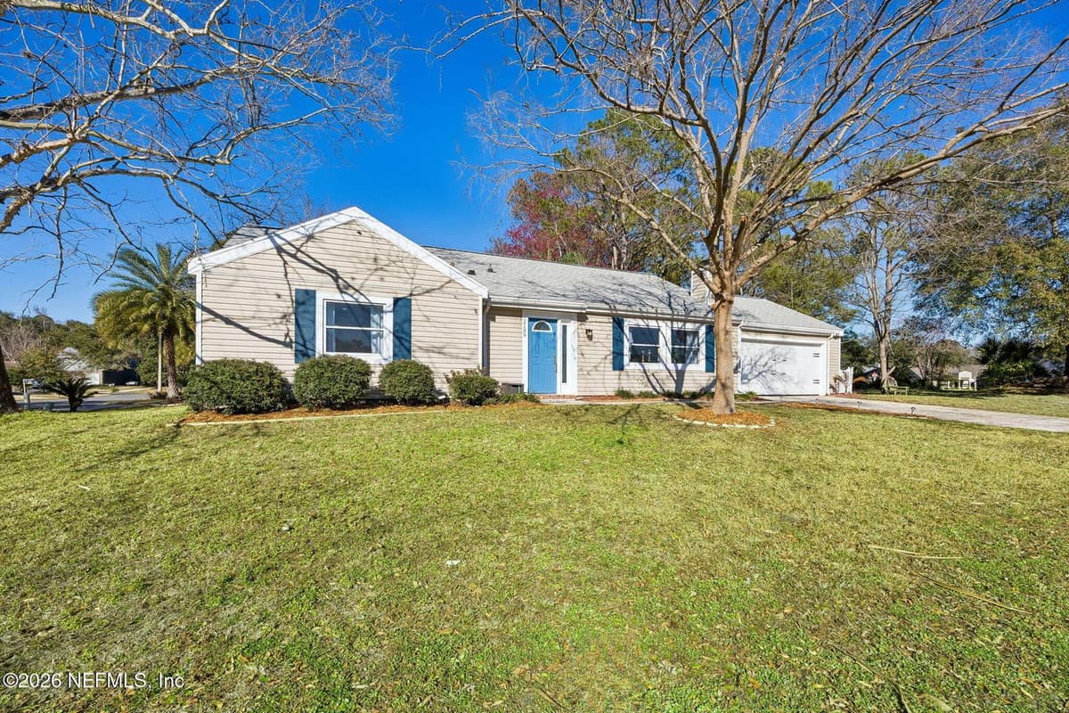 2189 THE WOODS Drive E, Jacksonville, FL 32246 2