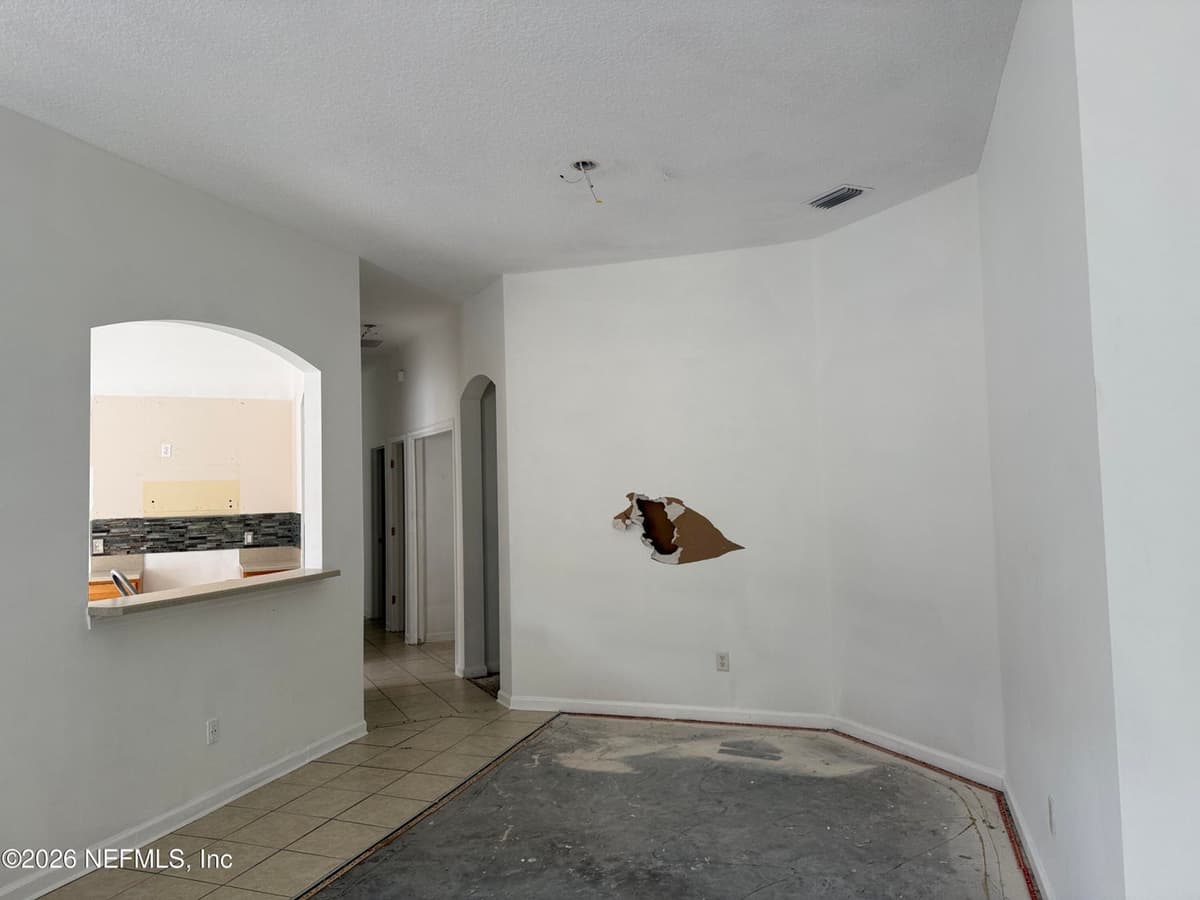 2333 CANEY OAKS Drive, Jacksonville, FL 32218 3