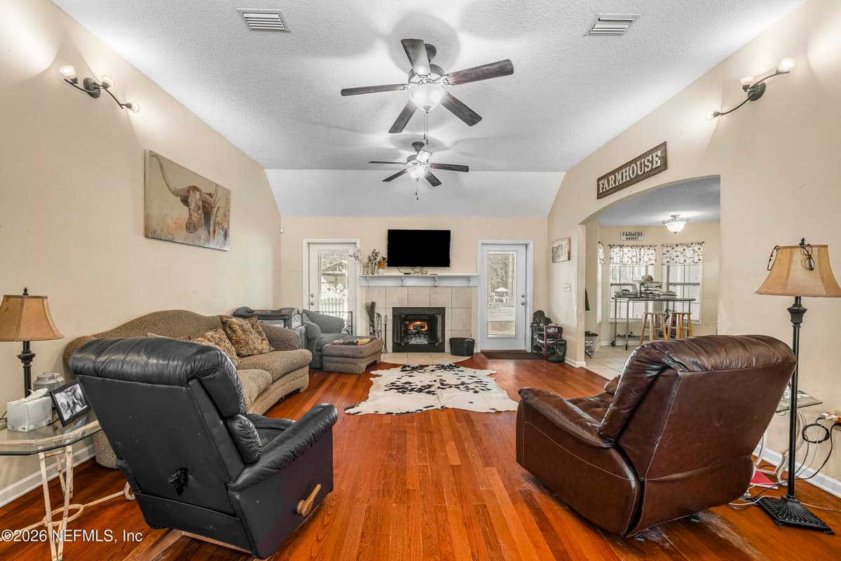 1725 DAVIDSON FARM Road, Jacksonville, FL 32218 3