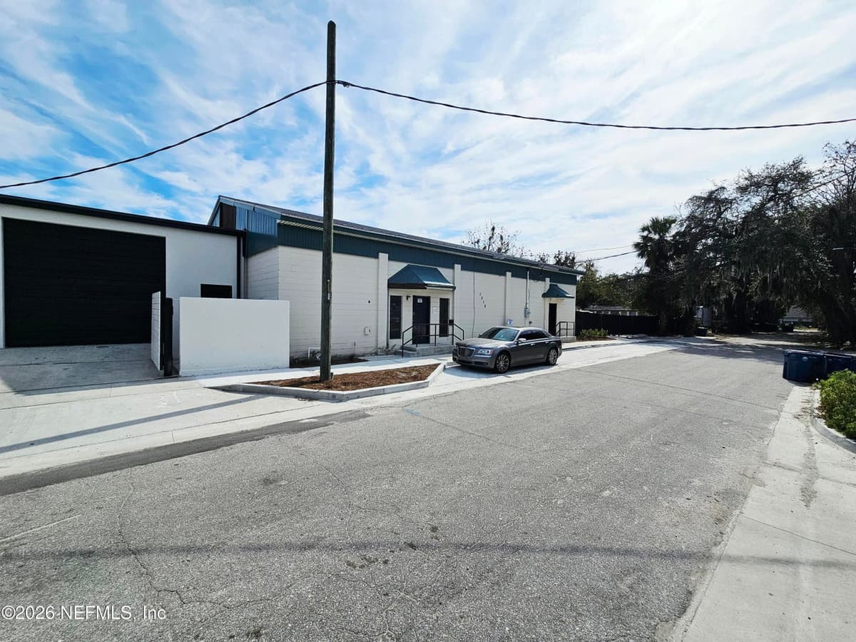 5804 ARLINGTON Road, Jacksonville, FL 32211 3