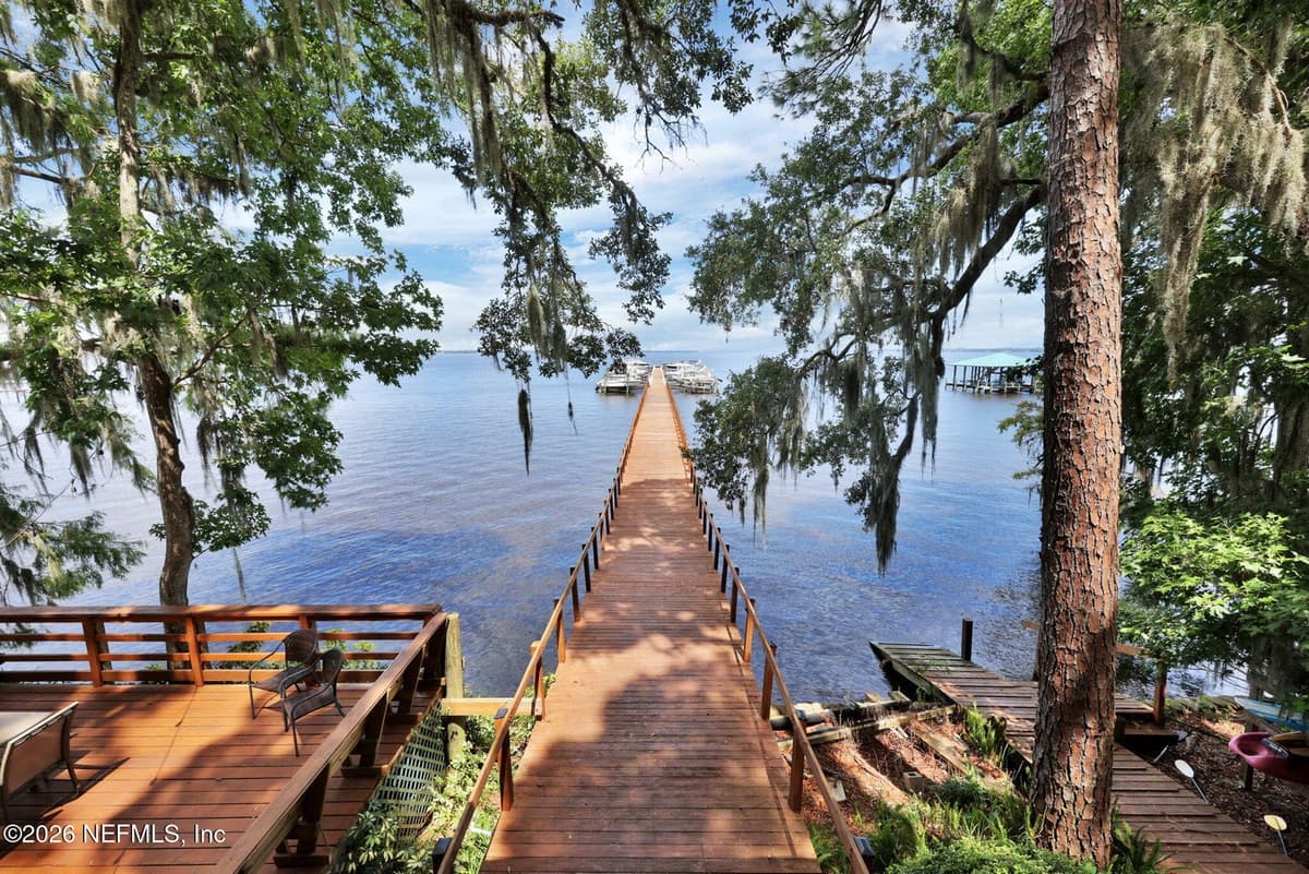 1076 MAINSAIL Lane, St. Johns, FL 32259 2
