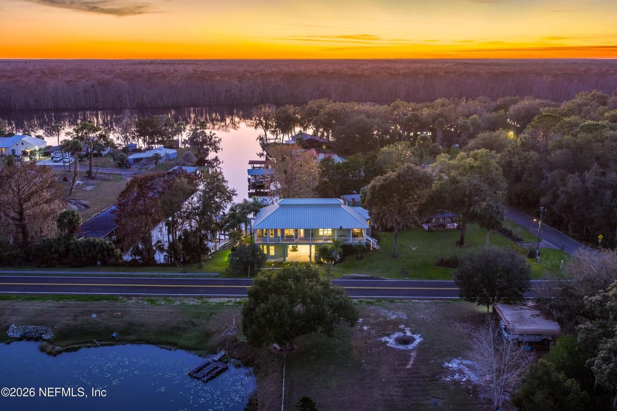 301 SARATOGA Drive, Satsuma, FL 32189 3