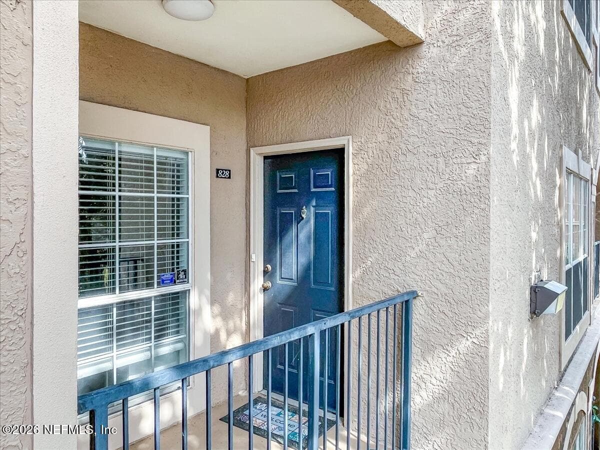 10961 BURNT MILL Road 828, Jacksonville, FL 32256 3
