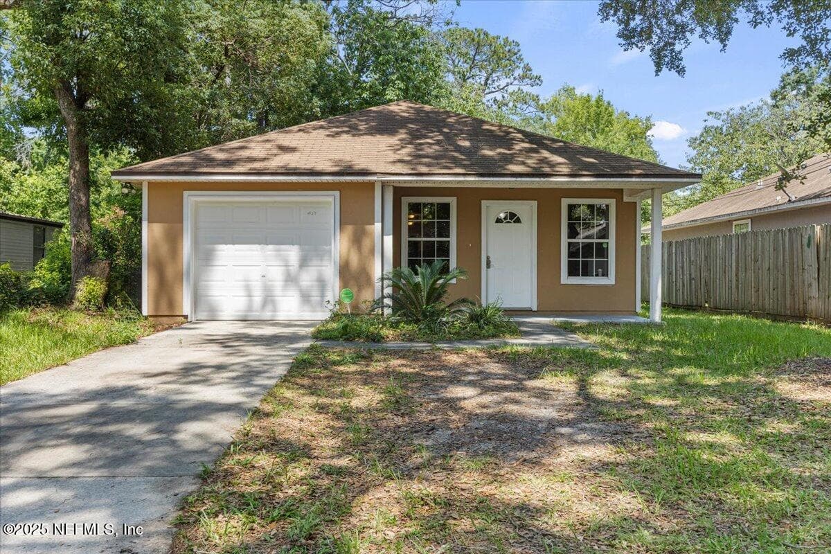 4527 CLAIRMONT Road, Jacksonville, FL 32207 2
