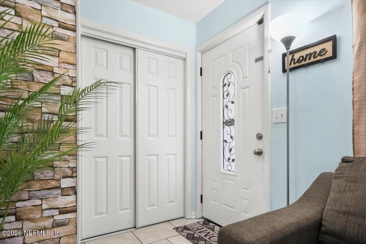 7007 PAMELA Drive, Jacksonville, FL 32210 3
