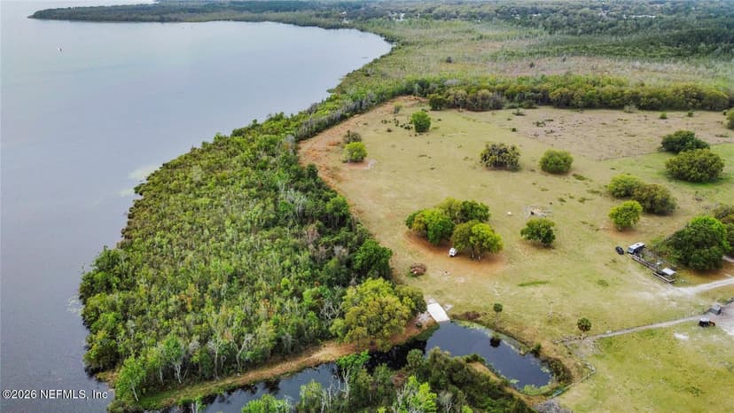 37800 ILLINOIS Street, Lady Lake, FL 32159
