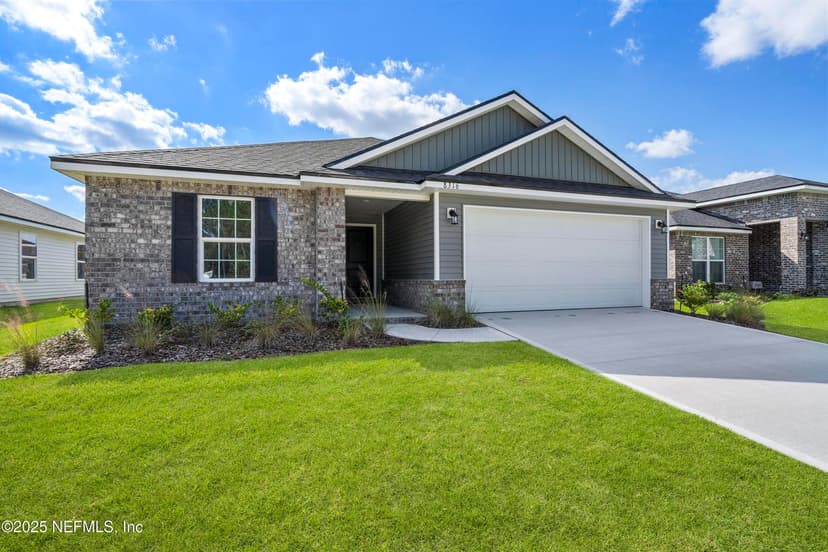 8339 HELMSLEY Boulevard, Jacksonville, FL 32219