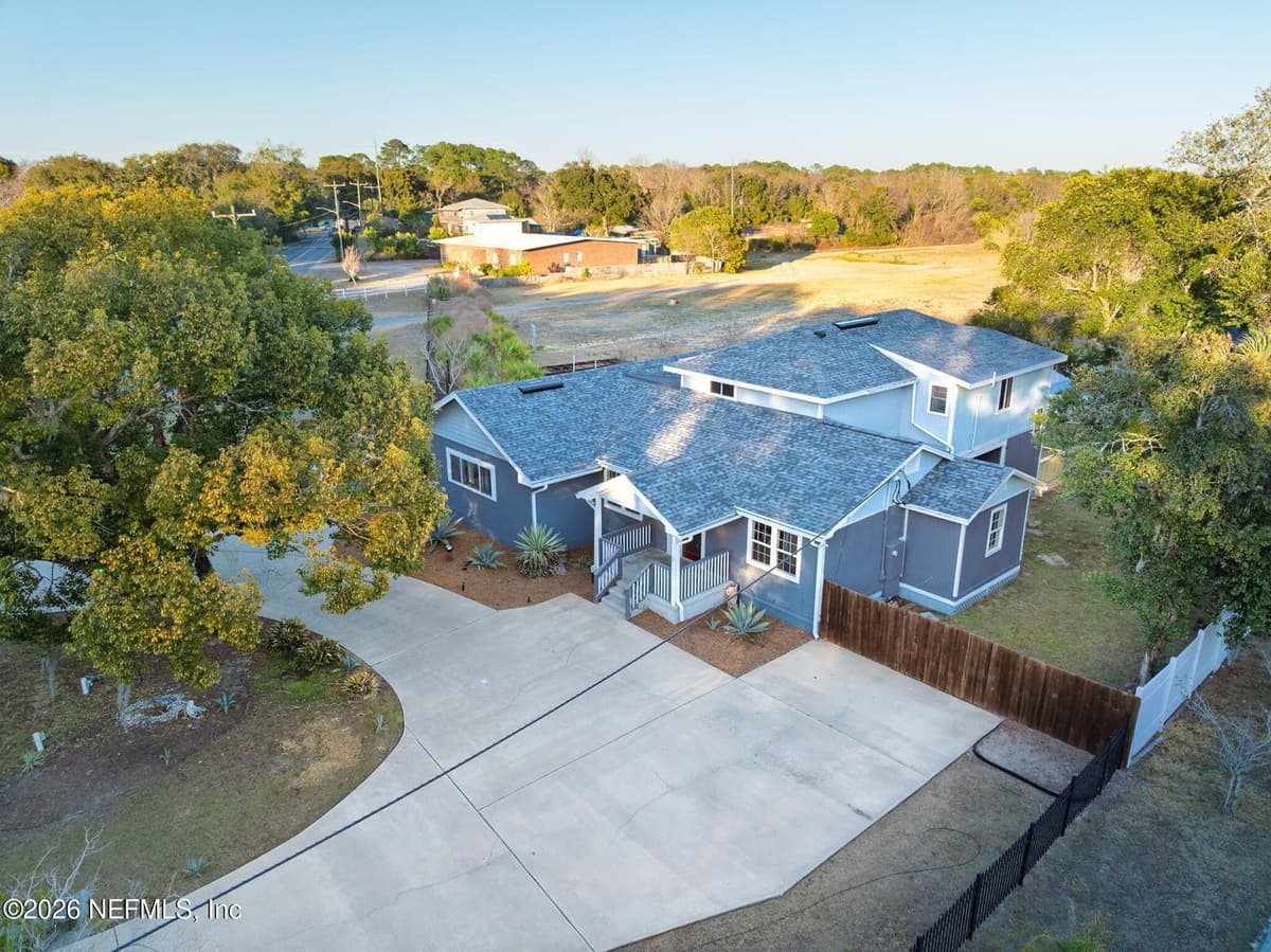 1863 LIVE OAK Drive, Jacksonville, FL 32246 2