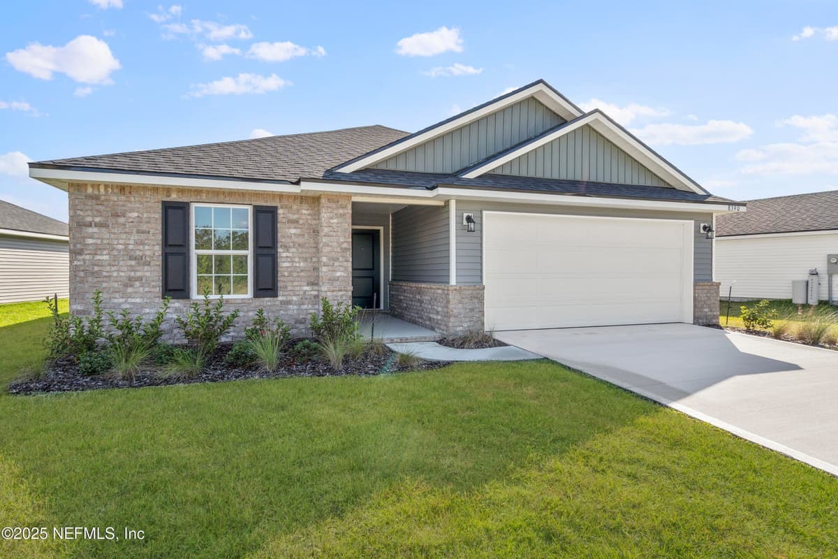 8363 HELMSLEY Boulevard, Jacksonville, FL 32219 2