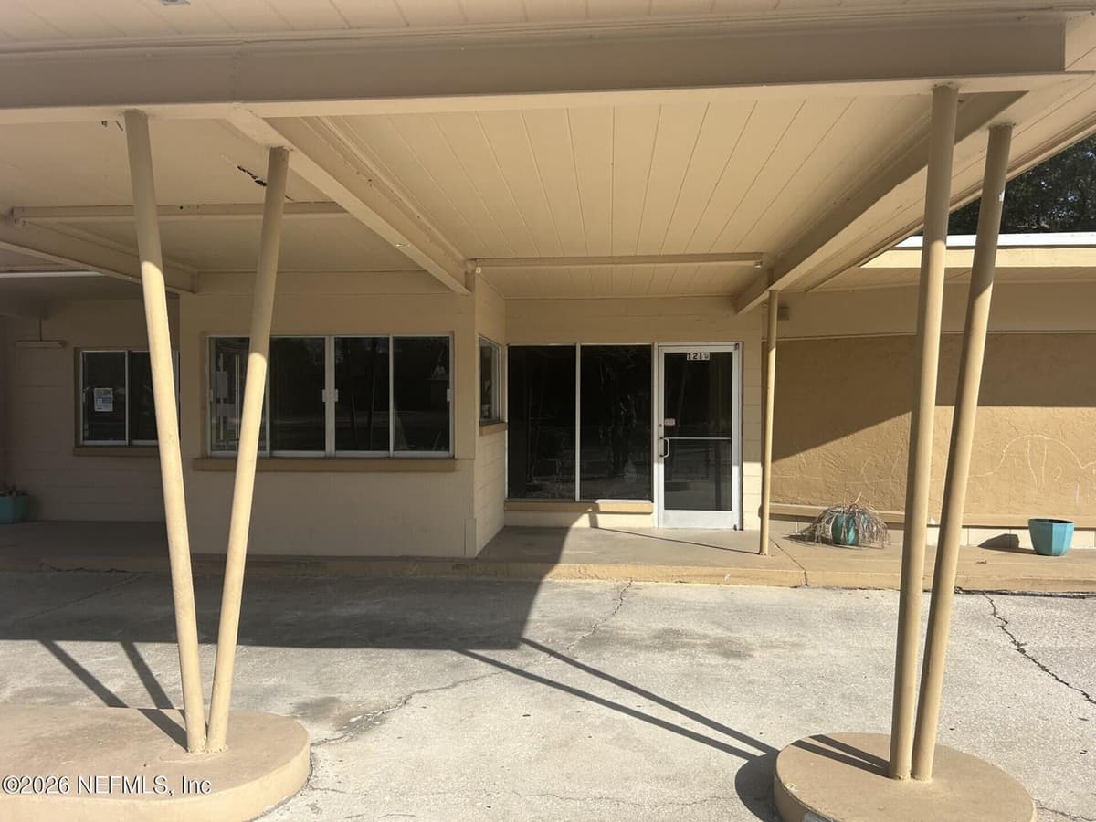 1210 ST JOHNS Avenue, Palatka, FL 32177 3